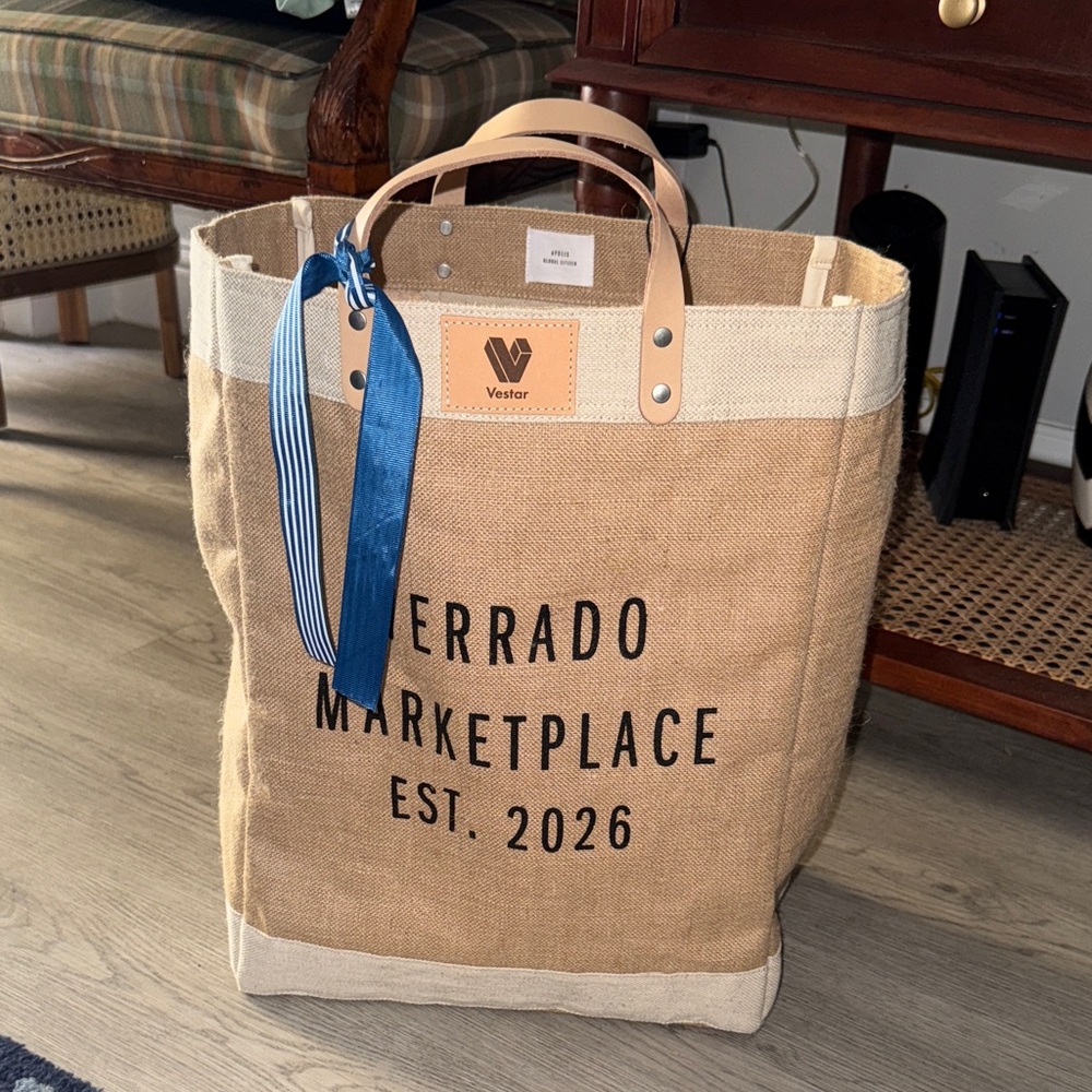 Vestor Tan and Cream Tote Bag